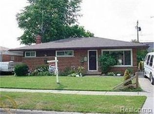 16771 May Ave, Eastpointe, MI 48021