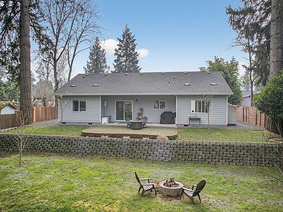 3rd image of 349 Irving Rd