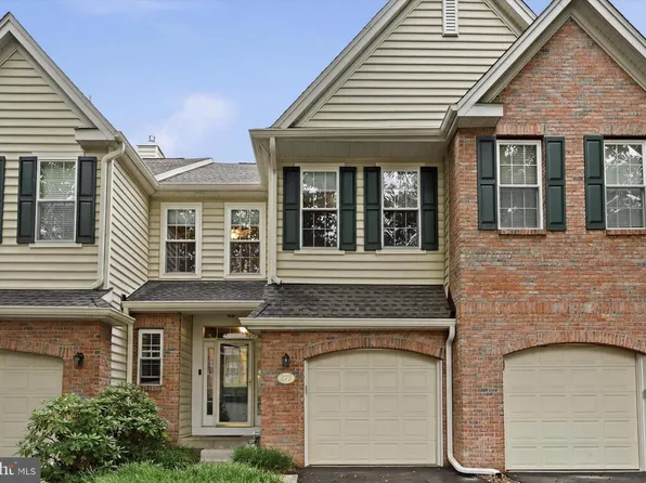 277 Cherry Ln, Kennett Square, PA 19348
