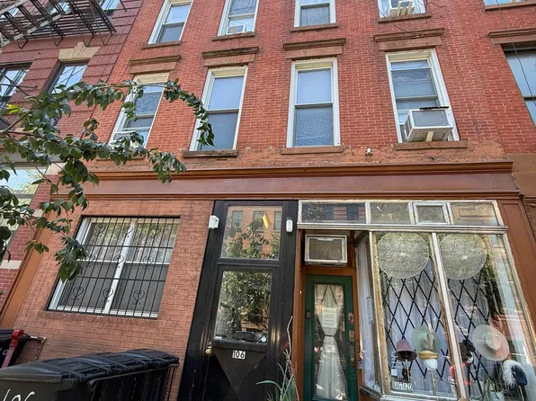 106 President Street image 1 of 7