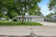 Oakwood Rd-S2108-001.jpg