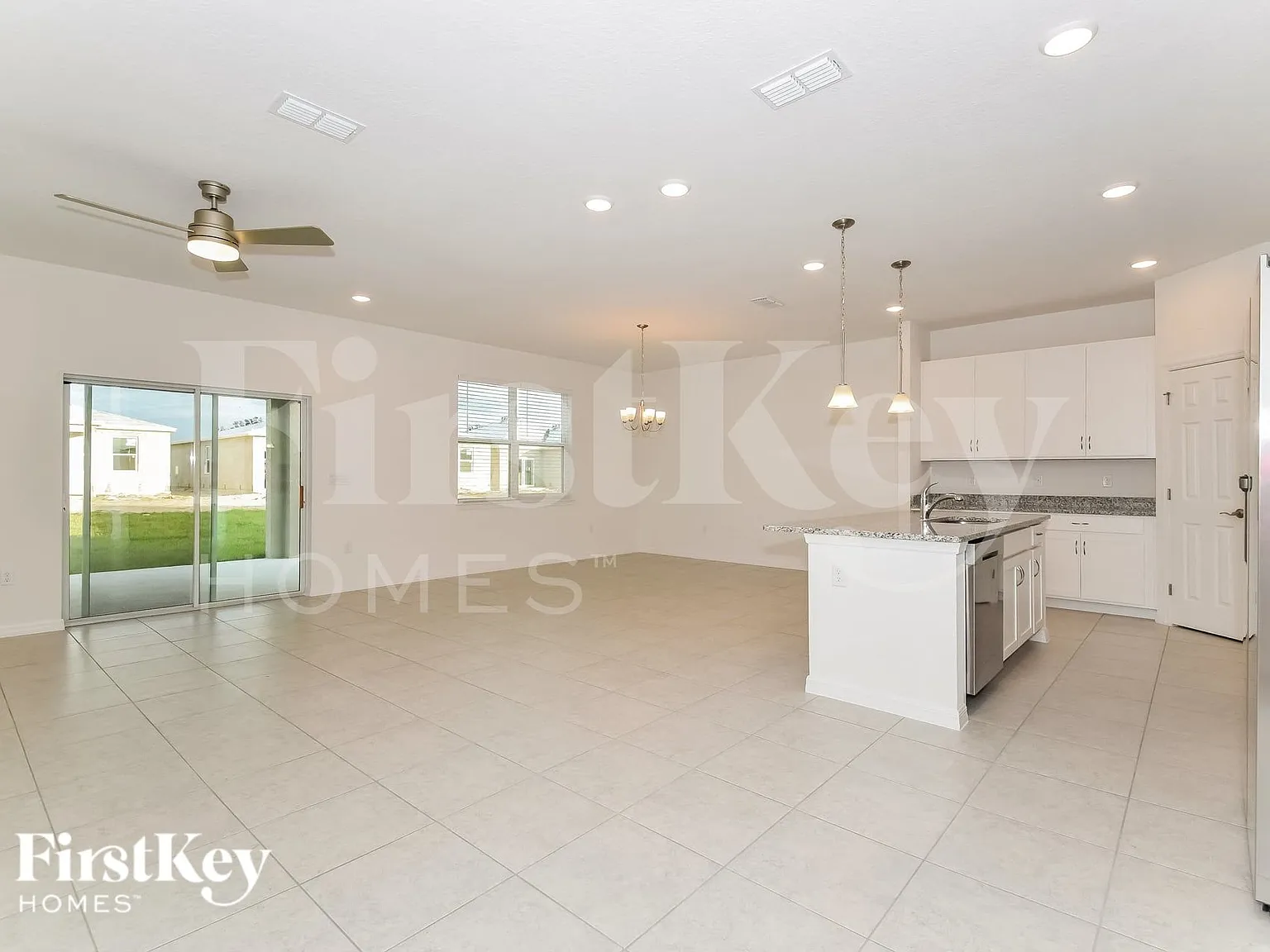 3 bed, 2.0 bath, 1795 sqft, $2,080 — Photo 4