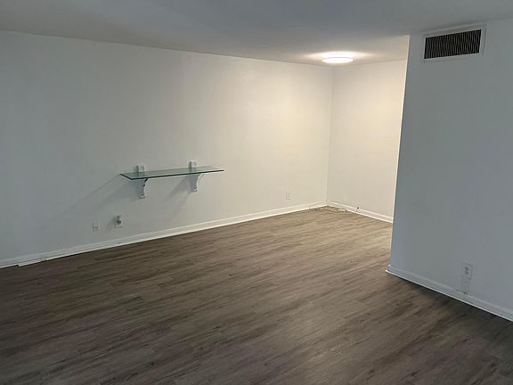 5th image of 409 Us Highway 1 #205