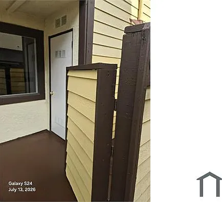 15916 Vanowen St #110 — Photo 13