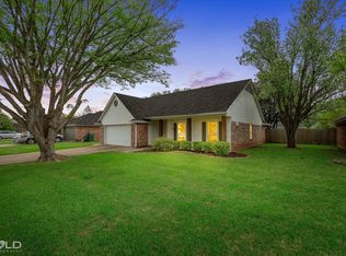 3144 Petite Dr, Bossier City, LA 71111