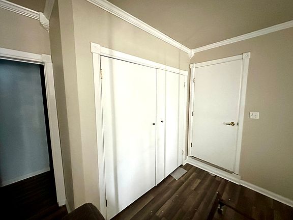 4th image of 1405 Carlisle Ct