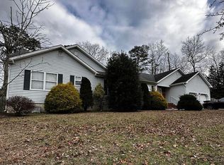 3 Stollman St, Bayville, NJ 08721