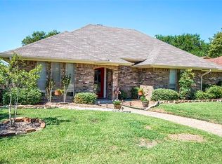 421 Brookfield Dr, Garland, TX