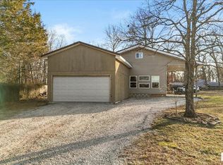 14107 German Church Rd, Johnston City, IL 62951