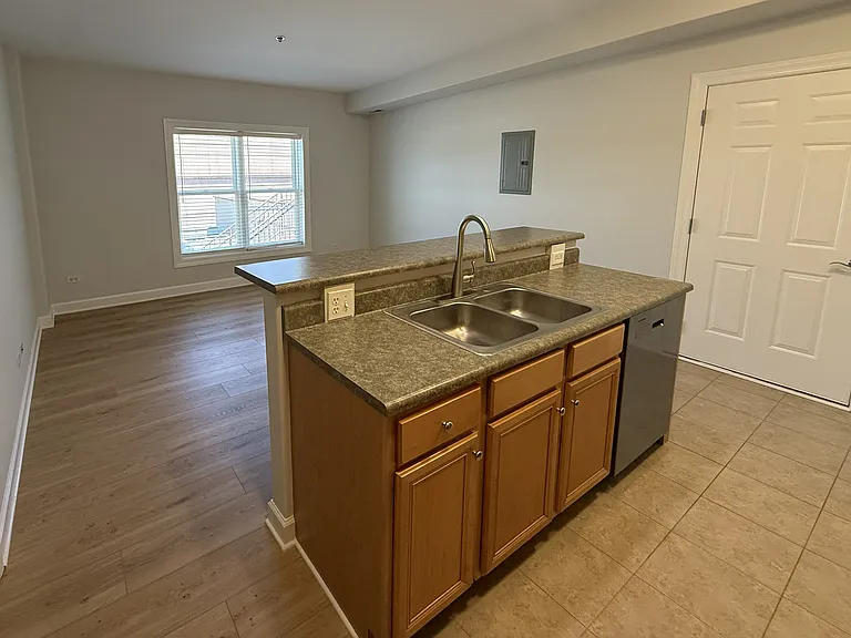 206 W Main St #3A — Photo 2