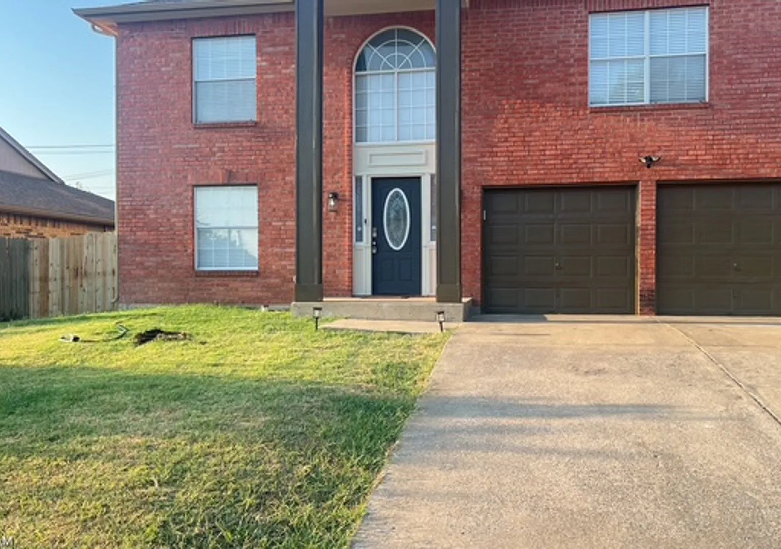 1008 Meadowlark Dr Arlington,76017 — Photo 1