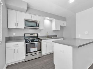 11819 Eucalyptus Ave APT 10, Hawthorne, CA 90250