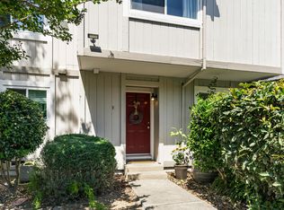 37 Front St #E, Catasauqua, PA 18032