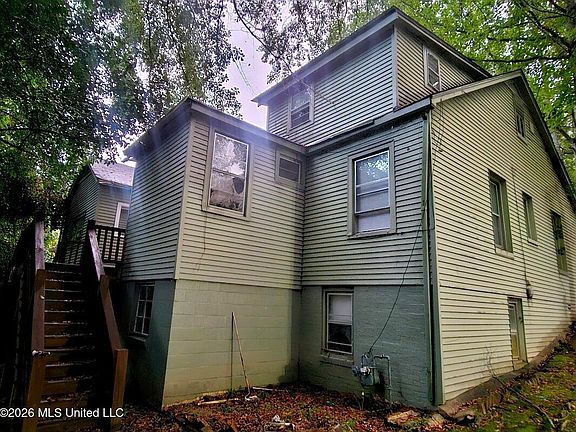 3rd image of 3411 29th Ave