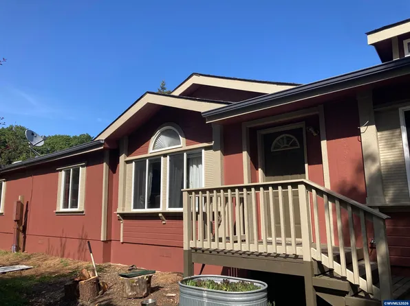 17220 Pleasant Hill Rd, Sheridan, OR 97378