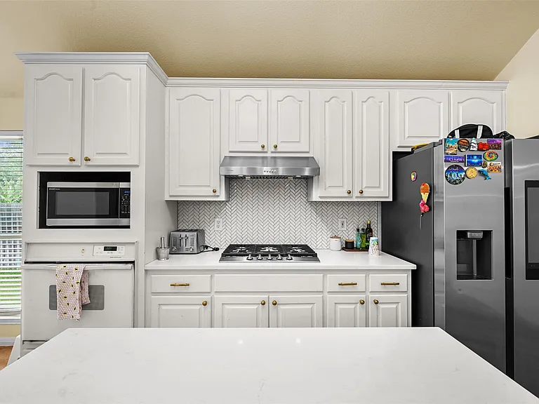 6006 Barletta Dr — Photo 10