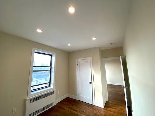 Rented by LRGNY Group, Inc. | media 19