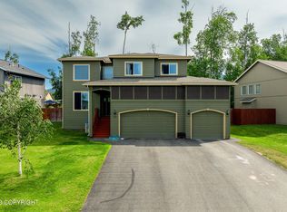 13091 Curry Ridge Cir, Eagle River, AK 99577