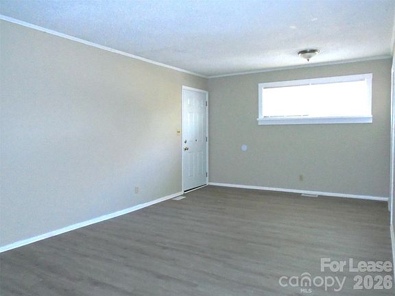 4th image of 1842 Academy St