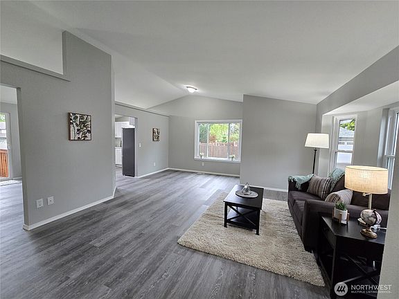 2nd image of 11413 SE 307 Place