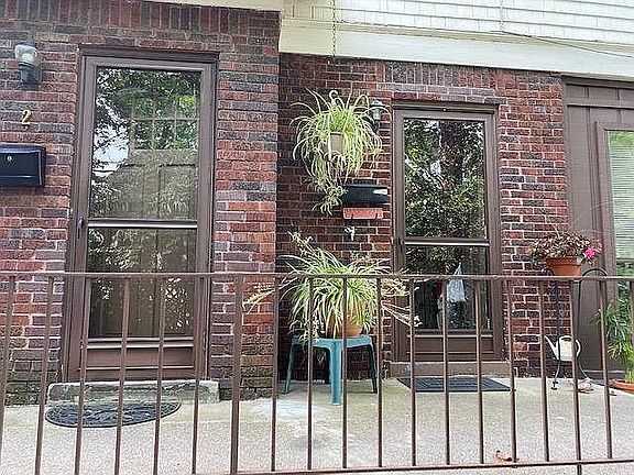 Entrance , Side Porch