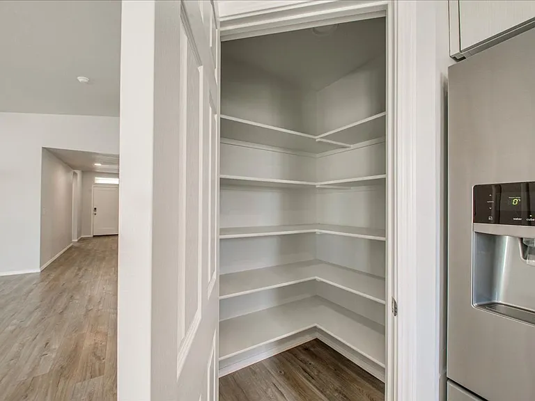 16859 Courtney Way — Photo 17