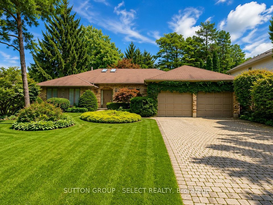 1st image of 34 Pine Ridge Dr