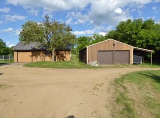 1367 Browns Ln, Houlton, WI 54082
