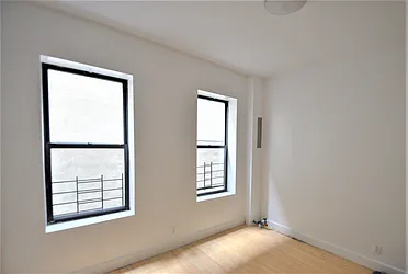 Rented by CITY SKYLINE REALTY INC