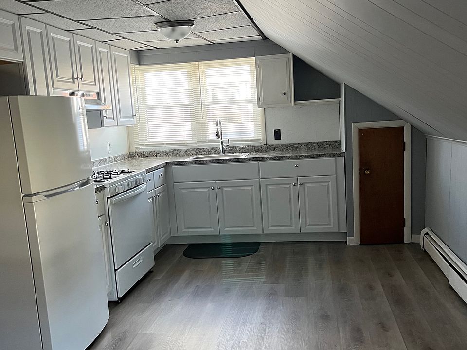 2nd image of 103 Ogrady St #3N
