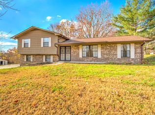 583 Stephens Rd, Rocky Top, TN 37769
