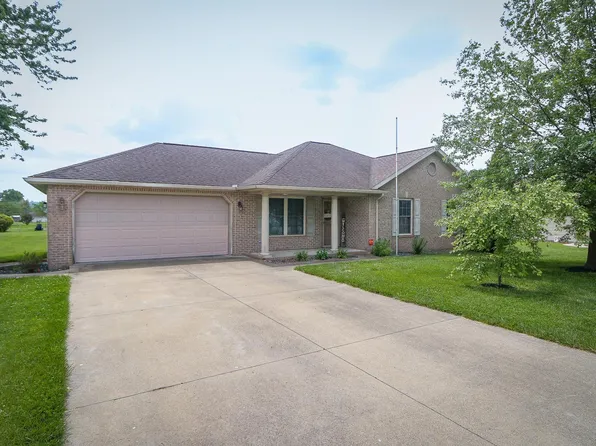 305 W 20th St, Huntingburg, IN 47542