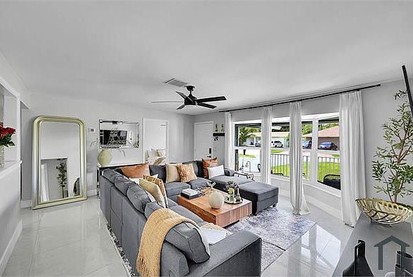1st image of 3657 Ruskin Ave
