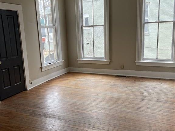5th image of 1221-1223 Sylvanie St
