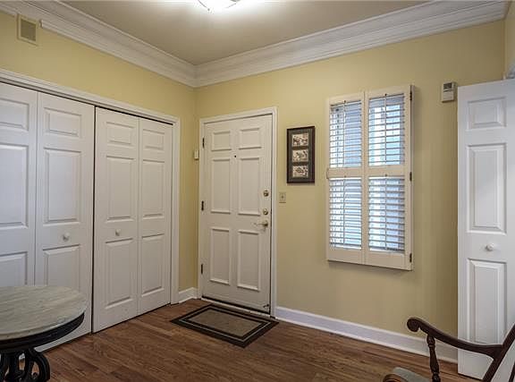 3rd image of 3818 W End Ave APT 102