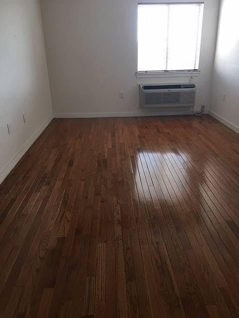 2nd image of 530 S 2nd St #613