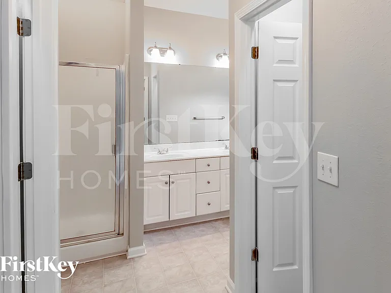 104 Mayfair Ln — Photo 6