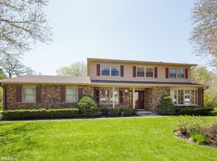 4913 Amy Dr, Crystal Lake, IL 60014