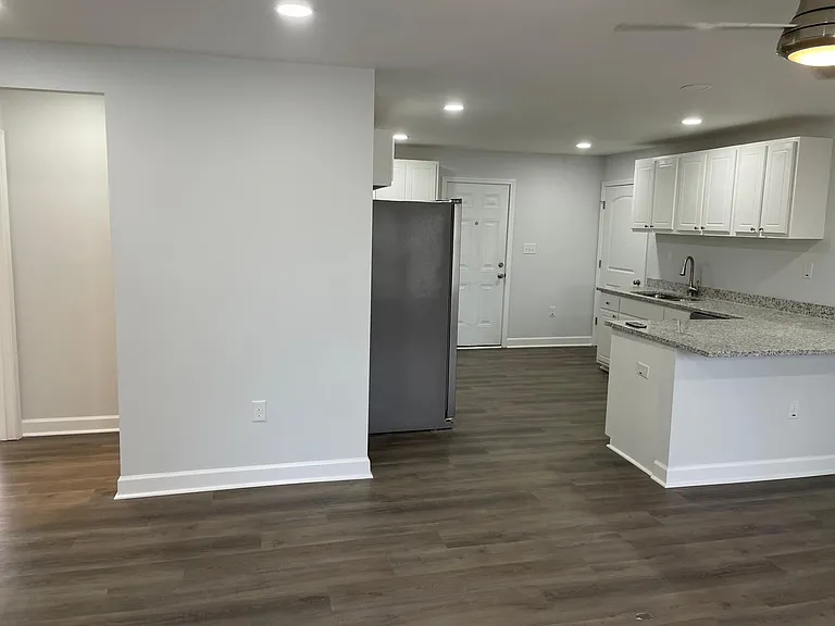 130 Godwin Rd — Photo 12
