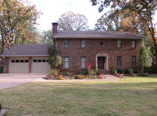 11412 Rocky Valley Dr, Little Rock, AR 72212