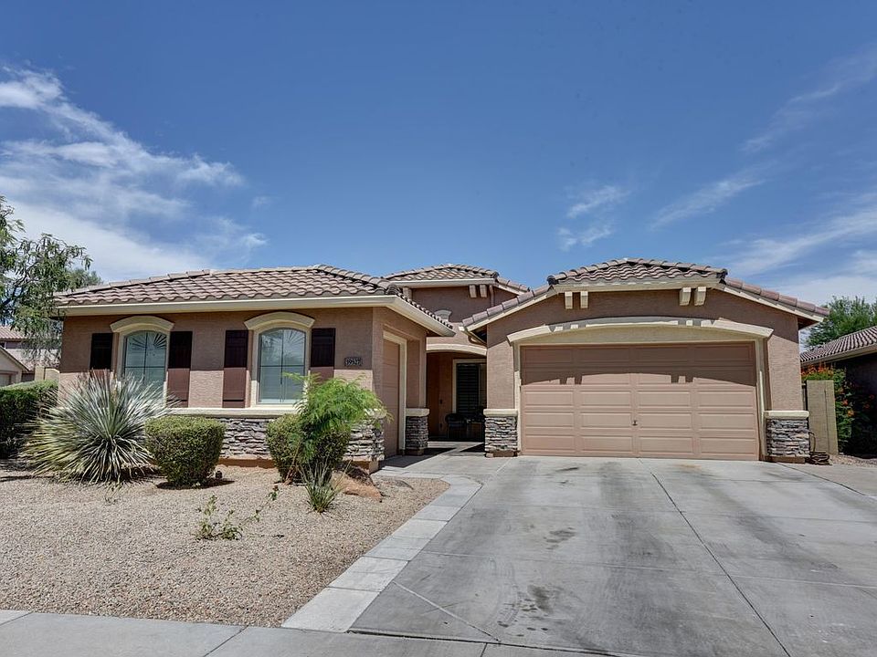 1st image of 39527 N Laurel Valley Ct