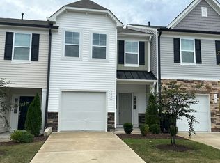 739 Ridge Cliff Ln, Zebulon, NC 27597