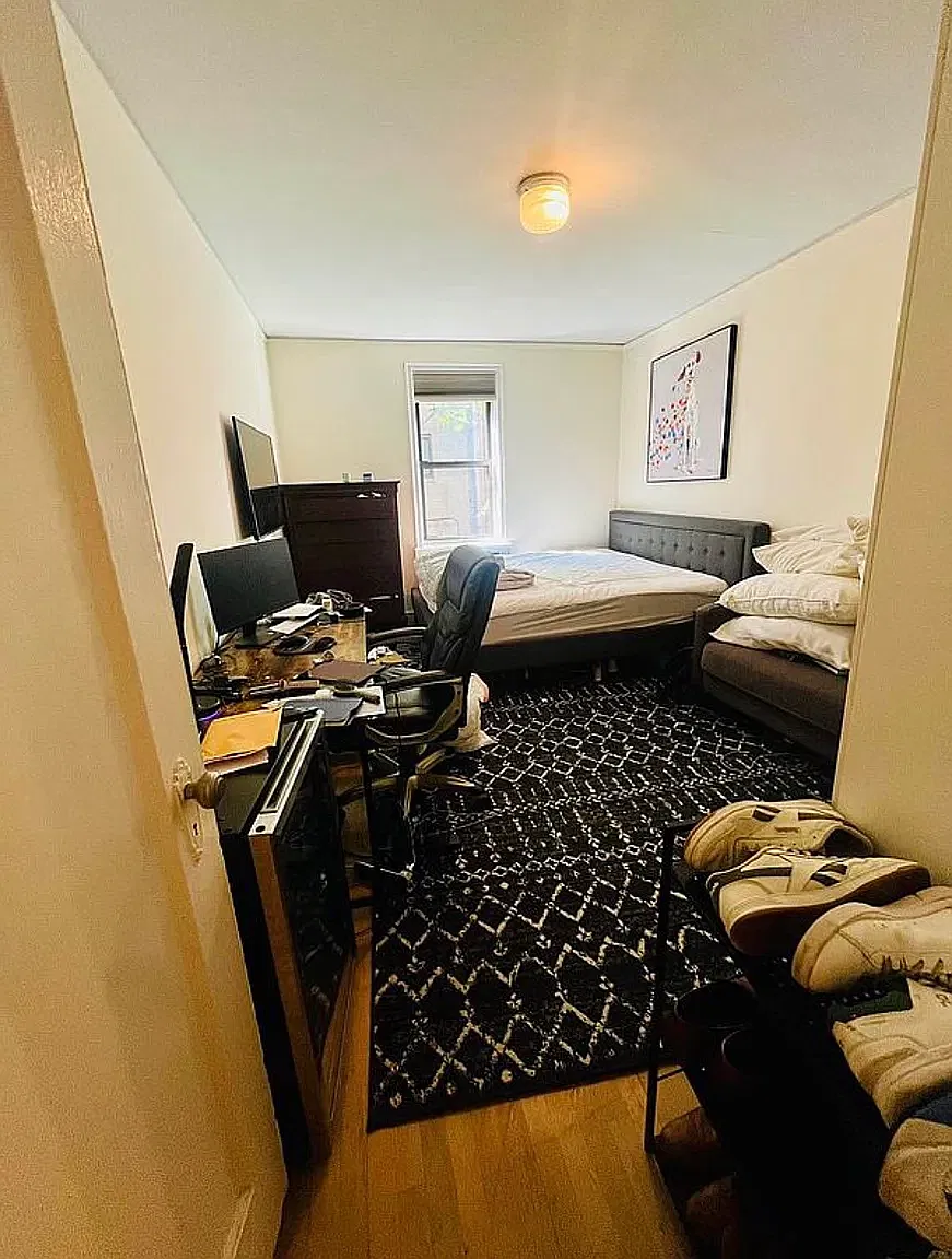 208 East 28th Street — Photo 4