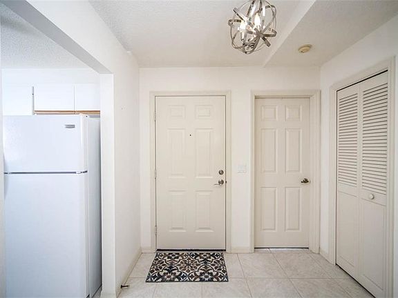 4th image of 5615 Sheffield Greene Cir