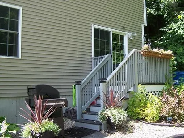 105 N Main St #B, Orange, MA 01364