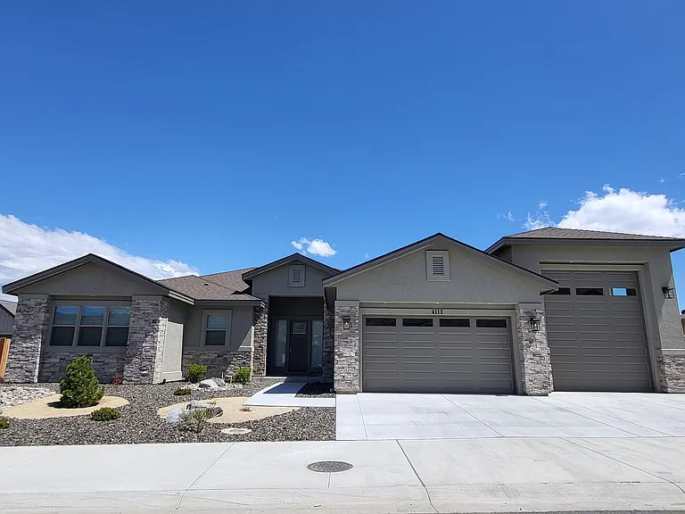 4113 Siena Dr — Photo 1