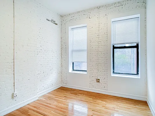 Rented by City Connections Realty | media 11