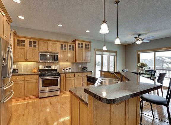4th image of 2613 116th Ave NE