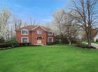 1390 Taylor Ridge Ct, Erie, PA 16505