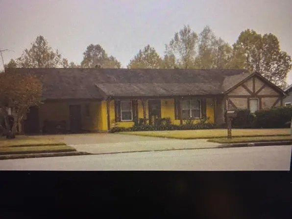 2747 Whitney Ave, Memphis, TN 38127